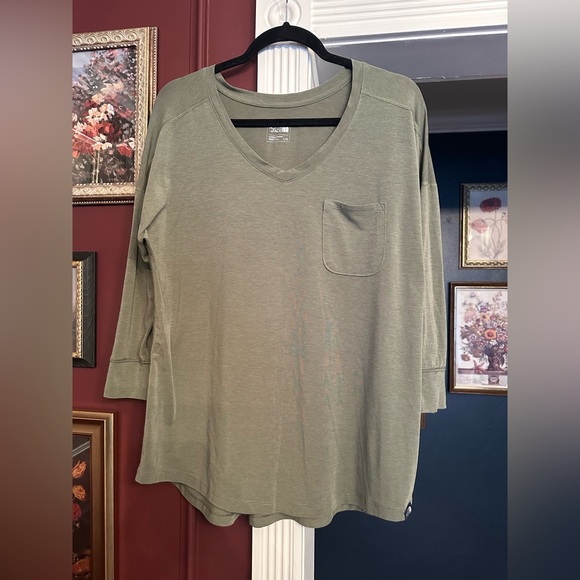The North Face Tops - The North Face Jersey Stretch 3/4 Sleeve Drop Shoulder Top Olive Green Size L